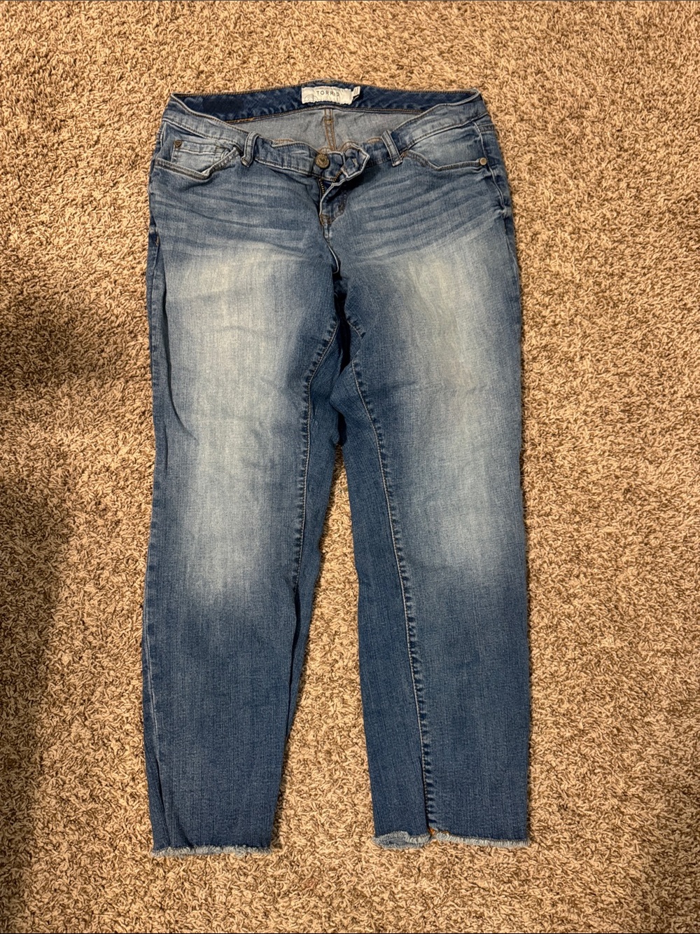 Women’s Light Blue Cropped Skinny Jeans — Stretch Denim